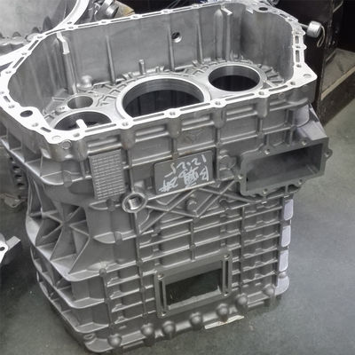 중국 저압 주조기 제조자를 던지는 알루미늄 변속기 유숙 저압 협력 업체